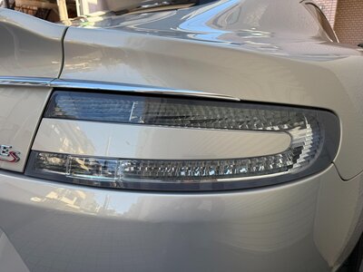 2014 Aston Martin RAPIDE 缩略图 17