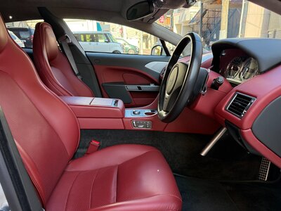 2014 Aston Martin RAPIDE 缩略图 23