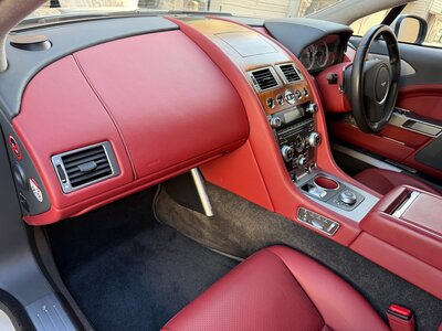 2014 Aston Martin RAPIDE 缩略图 51