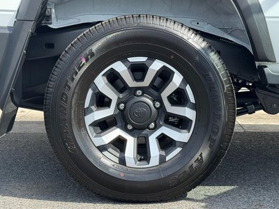 2026 Toyota LAND CRUISER 70 缩略图 30