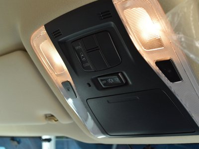 2015 Toyota VELLFIRE photo 16