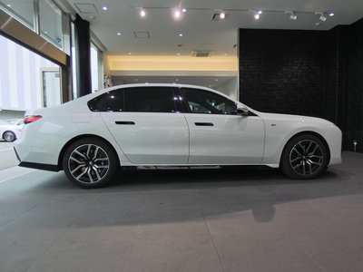 صورة مصغرة 30 لـ 2023 BMW 7 SERIES