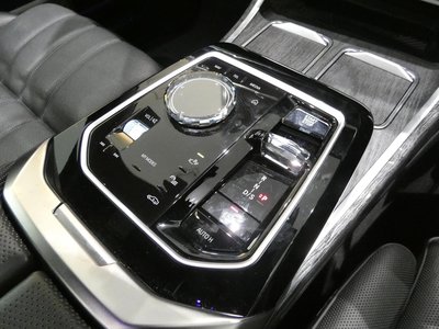 صورة 14 لـ 2023 BMW 7 SERIES