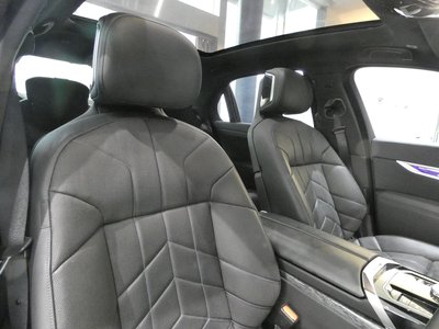 صورة مصغرة 35 لـ 2023 BMW 7 SERIES