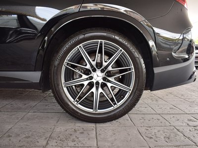 2025 Mercedes-BENZ GLC AMG 照片 15