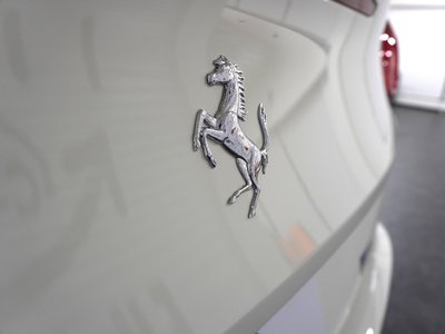 2015 Ferrari CALIFORNIA T — фото 8