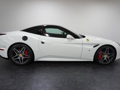 2015 Ferrari CALIFORNIA T — фото 2