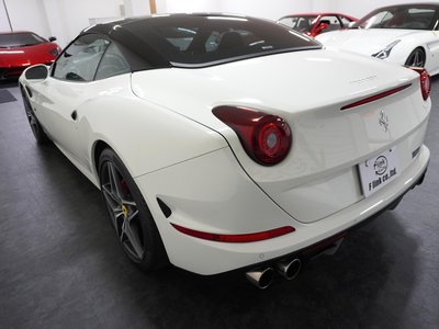 2015 Ferrari CALIFORNIA T — фото 4