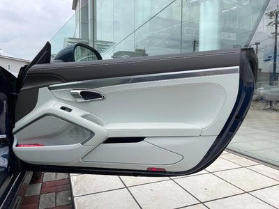 2015 Porsche CAYMAN thumbnail 34