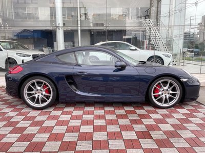 2015 Porsche CAYMAN thumbnail 17