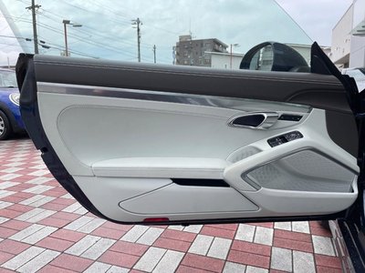 2015 Porsche CAYMAN thumbnail 33