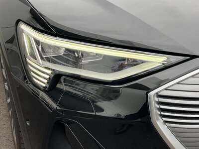 صورة مصغرة 61 لـ 2022 AUDI E-TRON