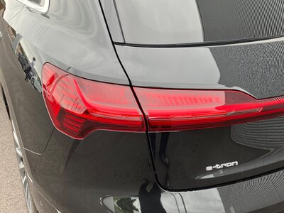 صورة مصغرة 66 لـ 2022 AUDI E-TRON