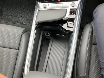 صورة مصغرة 33 لـ 2022 AUDI E-TRON