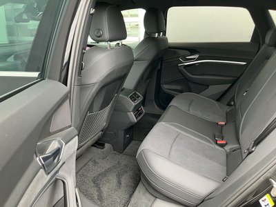صورة مصغرة 54 لـ 2022 AUDI E-TRON