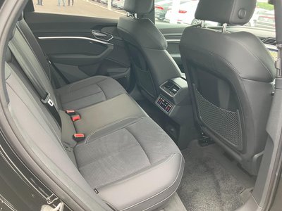 صورة مصغرة 53 لـ 2022 AUDI E-TRON