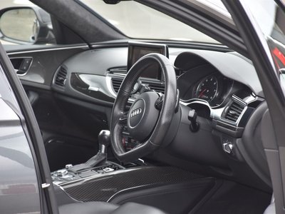 2017 AUDI RS6 AVANT — фото 31