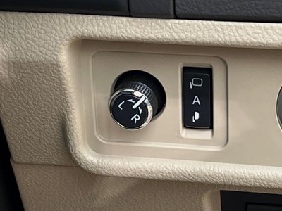 صورة مصغرة 54 لـ 2023 Toyota LAND CRUISER PRADO
