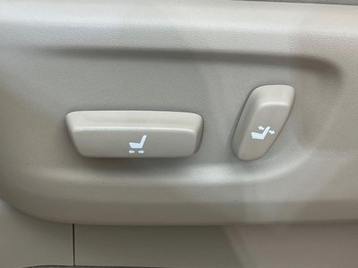 صورة مصغرة 69 لـ 2023 Toyota LAND CRUISER PRADO