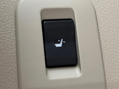 صورة مصغرة 71 لـ 2023 Toyota LAND CRUISER PRADO