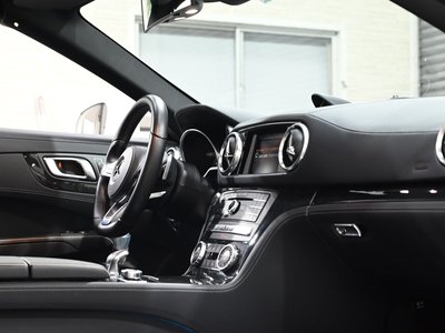 2017 Mercedes-BENZ SL thumbnail 54