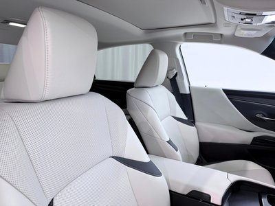 2024 Lexus ES photo 4