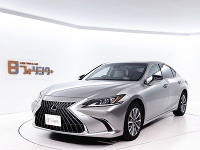2024 Lexus ES photo 1