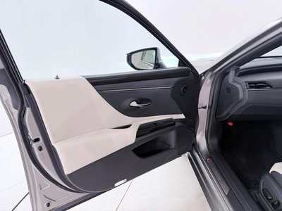 2024 Lexus ES thumbnail 38