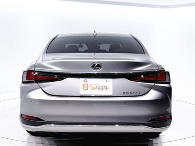 2024 Lexus ES photo 7