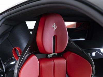 2024 Ferrari SF90 STRADALE — фото 10