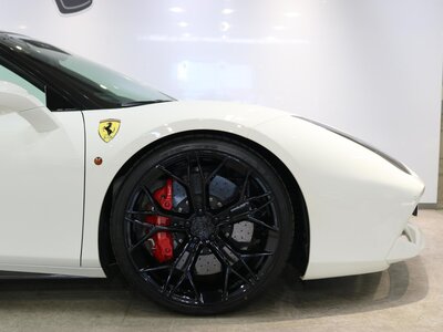 صورة مصغرة 34 لـ 2017 Ferrari 488 GTB