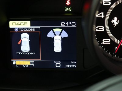 صورة مصغرة 72 لـ 2017 Ferrari 488 GTB