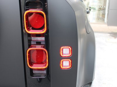 2025 LAND Rover DEFENDER thumbnail 30