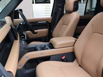 2025 LAND Rover DEFENDER photo 15