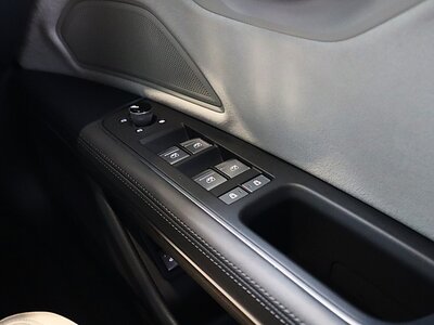 صورة مصغرة 353 لـ 2024 AUDI A8