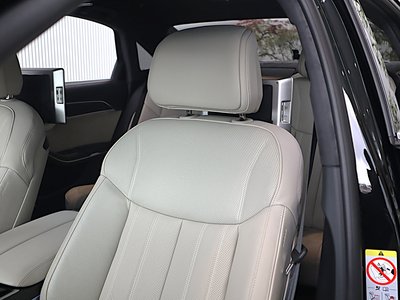 صورة مصغرة 411 لـ 2024 AUDI A8