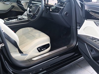 صورة مصغرة 409 لـ 2024 AUDI A8