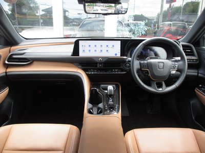 صورة 2 لـ 2023 Toyota CROWN SPORT