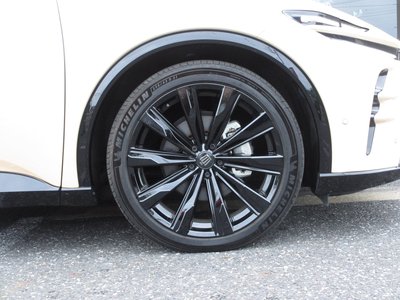 صورة 6 لـ 2023 Toyota CROWN SPORT