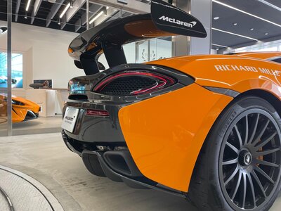 صورة 31 لـ 2020 Mclaren 620R
