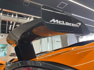صورة 32 لـ 2020 Mclaren 620R
