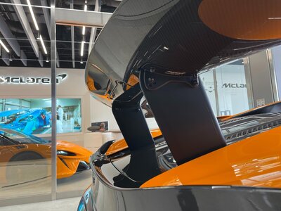 صورة 33 لـ 2020 Mclaren 620R
