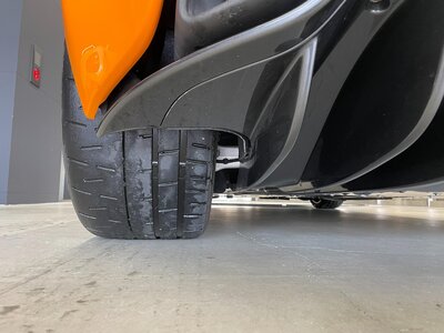 صورة 35 لـ 2020 Mclaren 620R