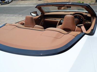 صورة 27 لـ 2020 Lexus LC CONVERTIBLE