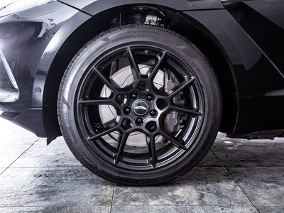 2022 Aston Martin DBX — миниатюра 37