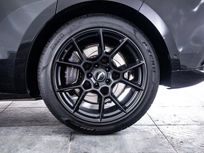 2022 Aston Martin DBX — миниатюра 38