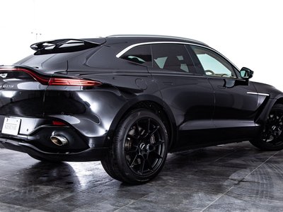 2022 Aston Martin DBX — миниатюра 14