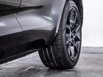 2022 Aston Martin DBX — миниатюра 42