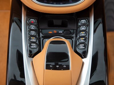 2022 Aston Martin DBX — миниатюра 57