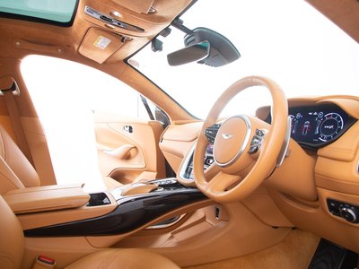 2022 Aston Martin DBX — миниатюра 46